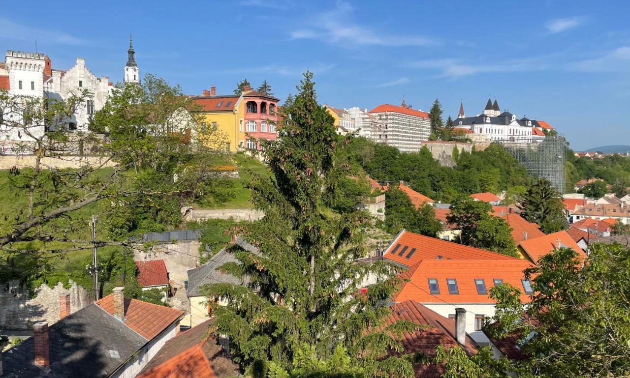 Monbuhim Comfort Veszprém Eksteriør billede