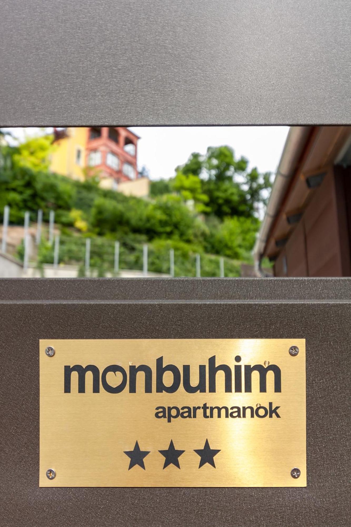 Monbuhim Comfort Veszprém Eksteriør billede